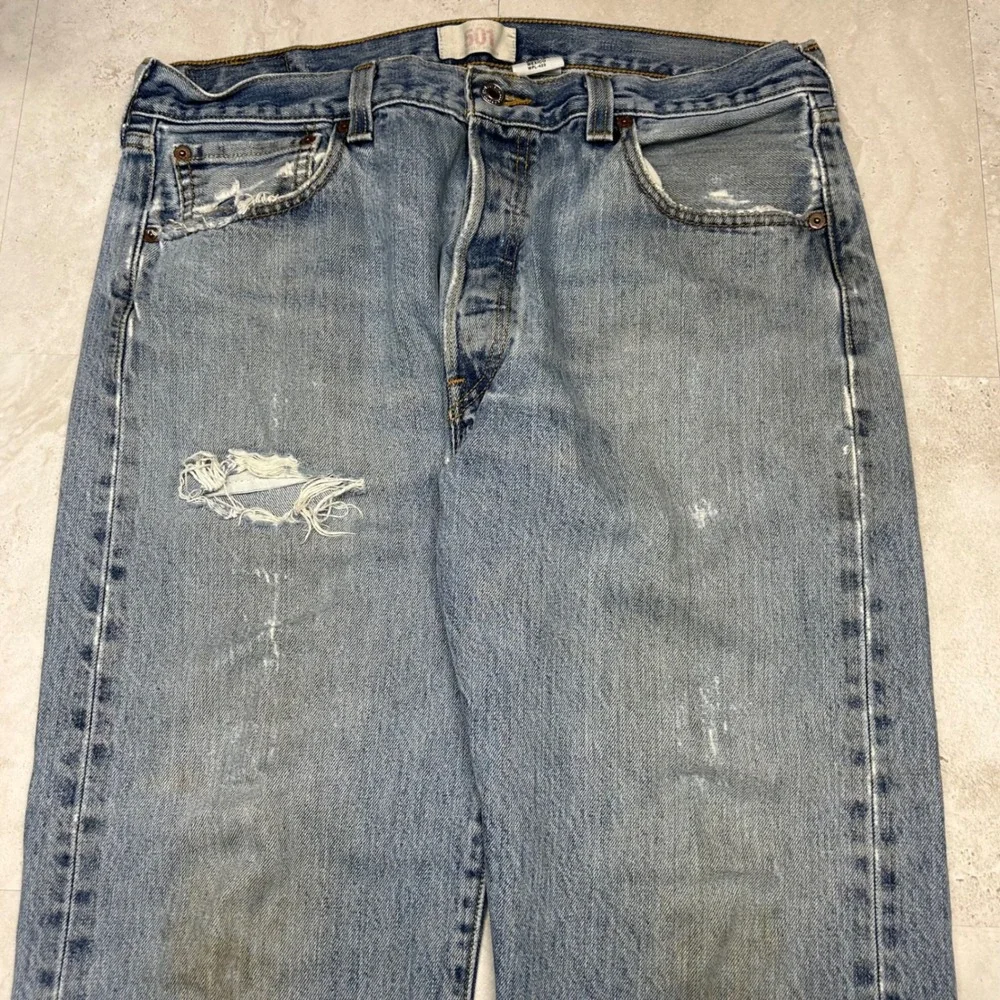 Levi's 501 Jeans Light Wash Men 36x29 Distressed Button Fly Straight Leg